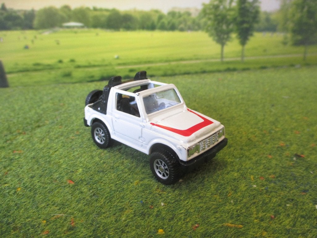 1:52 Suzuki SJ 410 / SJ 413 / Samurai - Edocar Maisto ERROR, Ophalen of Verzenden, Zo goed als nieuw, Auto