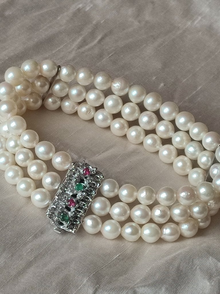 Parels armband met gouden slot, smaragden, robijnen, ca 1960, Sieraden, Tassen en Uiterlijk, Ophalen of Verzenden, Zo goed als nieuw