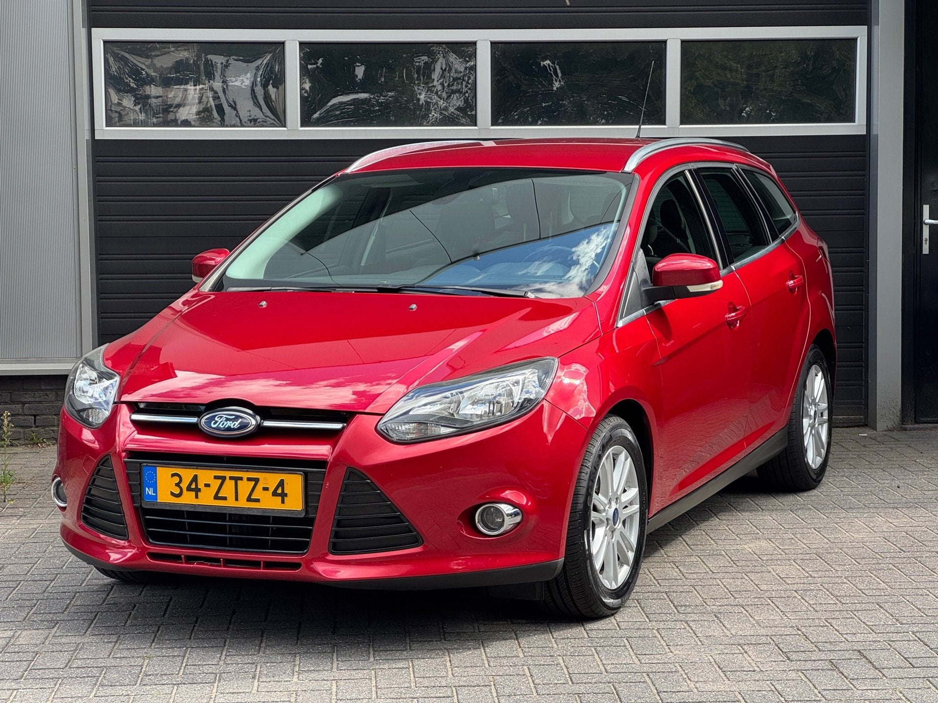 Ford Focus Wagon 1.0 EcoBoost Titanium Navi, Cruise, Climate, Euro 5, 125 pk, Gebruikt, Origineel Nederlands