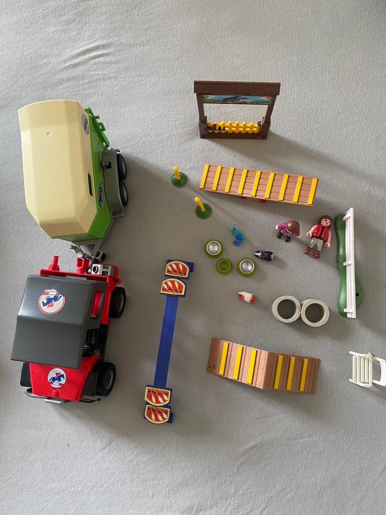 Playmobil paardentrailer jeep hondenschool, Ophalen of Verzenden, Gebruikt