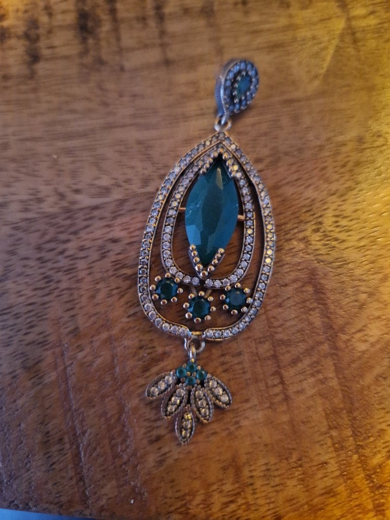 Antieke zilveren hanger met grote smaragd., Ophalen of Verzenden, Zilver, Hanger, Met edelsteen