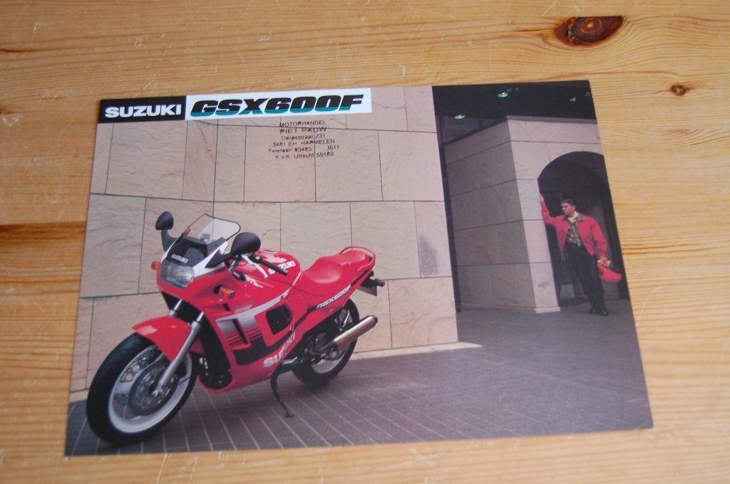Suzuki GSX600F uitgave 07-1989, Motoren, Ophalen of Verzenden, Suzuki