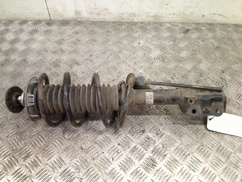 Veerpoot Links Voor Honda Jazz (GD/GE2/GE3) 2003, Auto-onderdelen, Honda, Gebruikt, Hanauer Landstraße  222-224, Frankfurt am Main 60314, , Duitsland