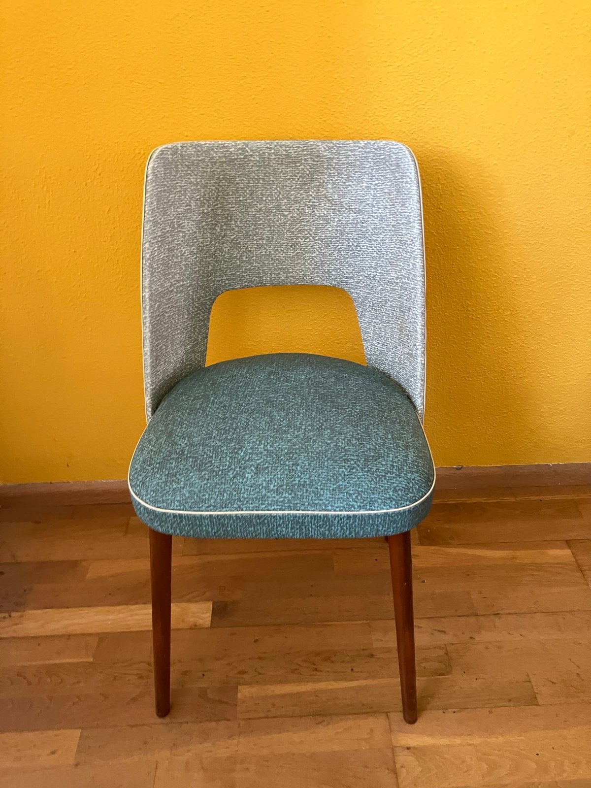 Vintage stoel in retro stijl, Ophalen