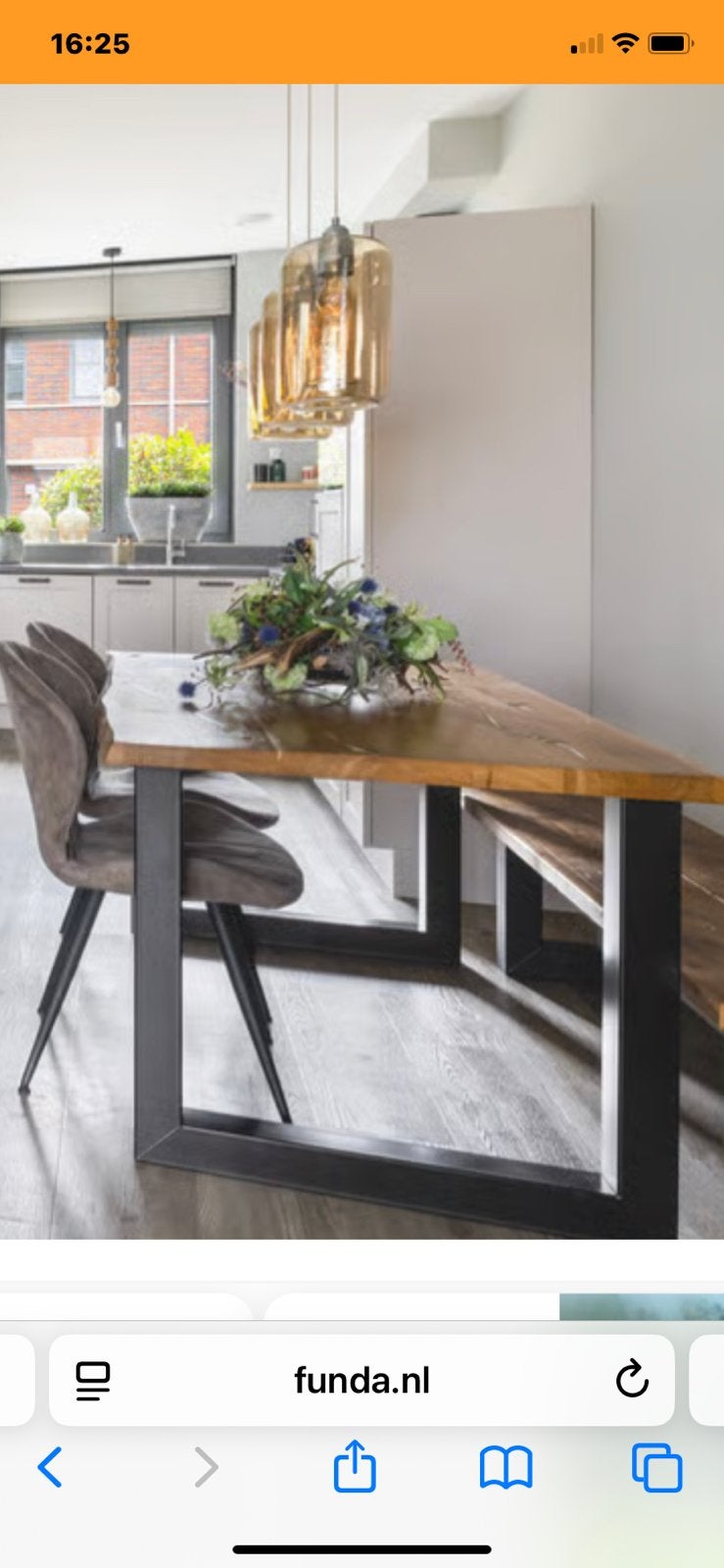Eiken boomstam eettafel met zwart frame, Ophalen, Zo goed als nieuw