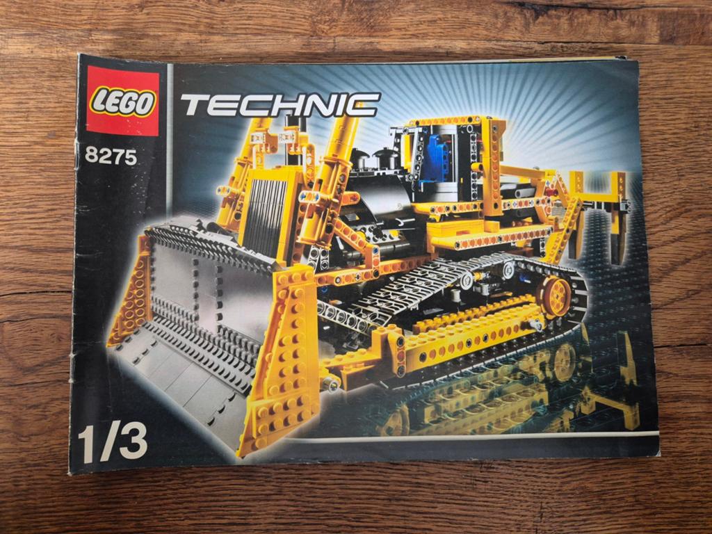Lego technic 8275 -  gemotoriseerde bulldozer, Kinderen en Baby's, Speelgoed | Duplo en Lego, Ophalen of Verzenden
