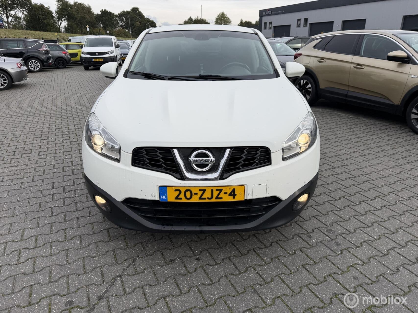 Nissan Qashqai 1.6 Acenta automaat trekhaak, Auto's, Euro 5, Stof, Gebruikt, Zwart