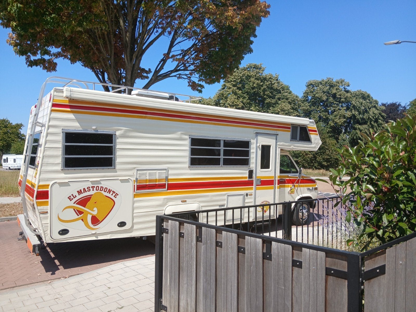 JIMMY GMC CAMPER UIT 1980 BELASTINGVRIJ!!, Alkoof, Ringverwarming, Particulier, Luifel