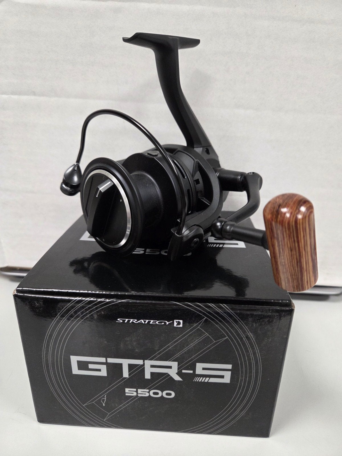 Nieuwe Strategy GTR-S 5500 Molen - Perfect voor Karpervissen, Watersport en Boten, Ophalen of Verzenden, Nieuw, Molen