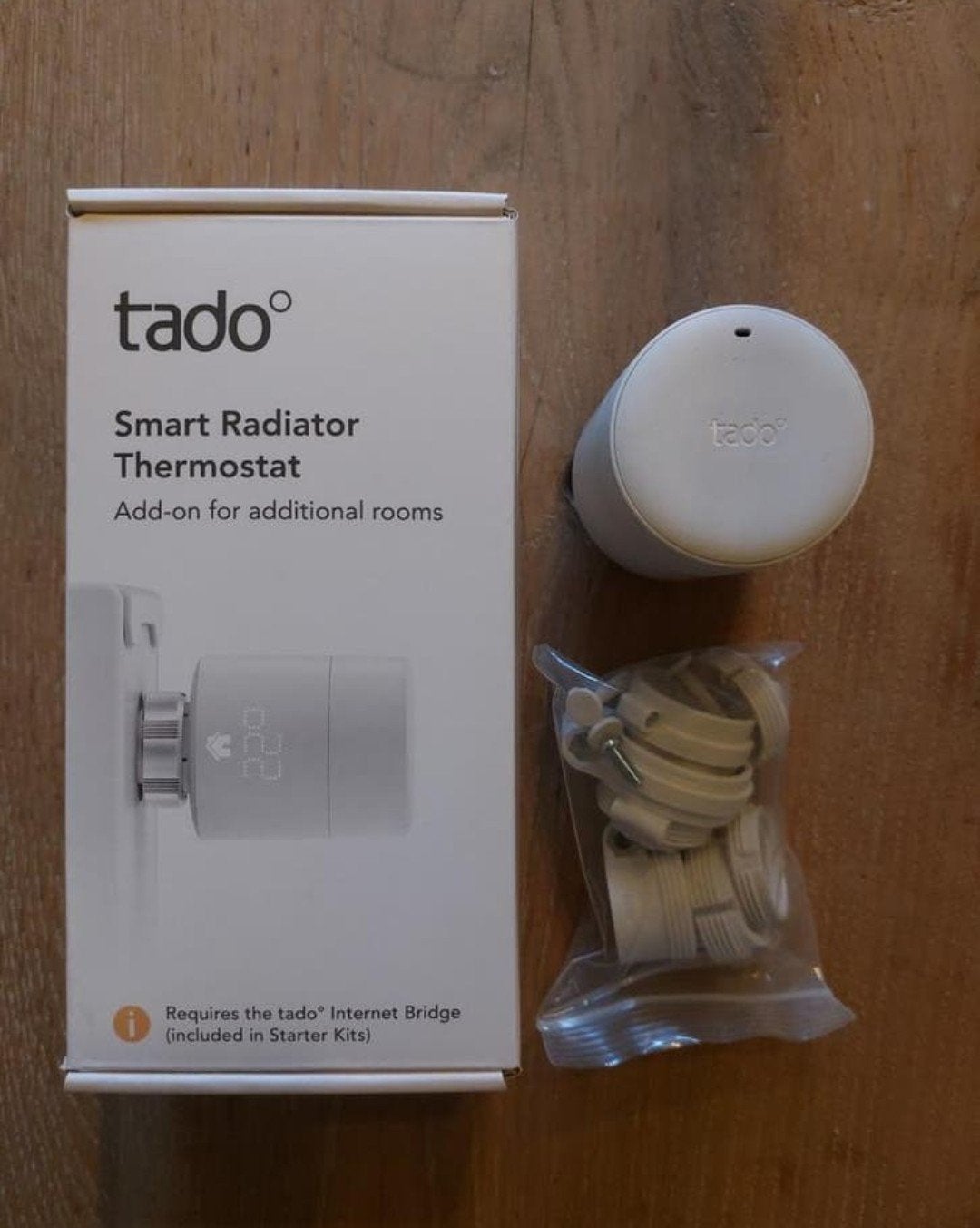 Tado Smart Radiator knop, Ophalen of Verzenden, Slimme thermostaat, Zo goed als nieuw