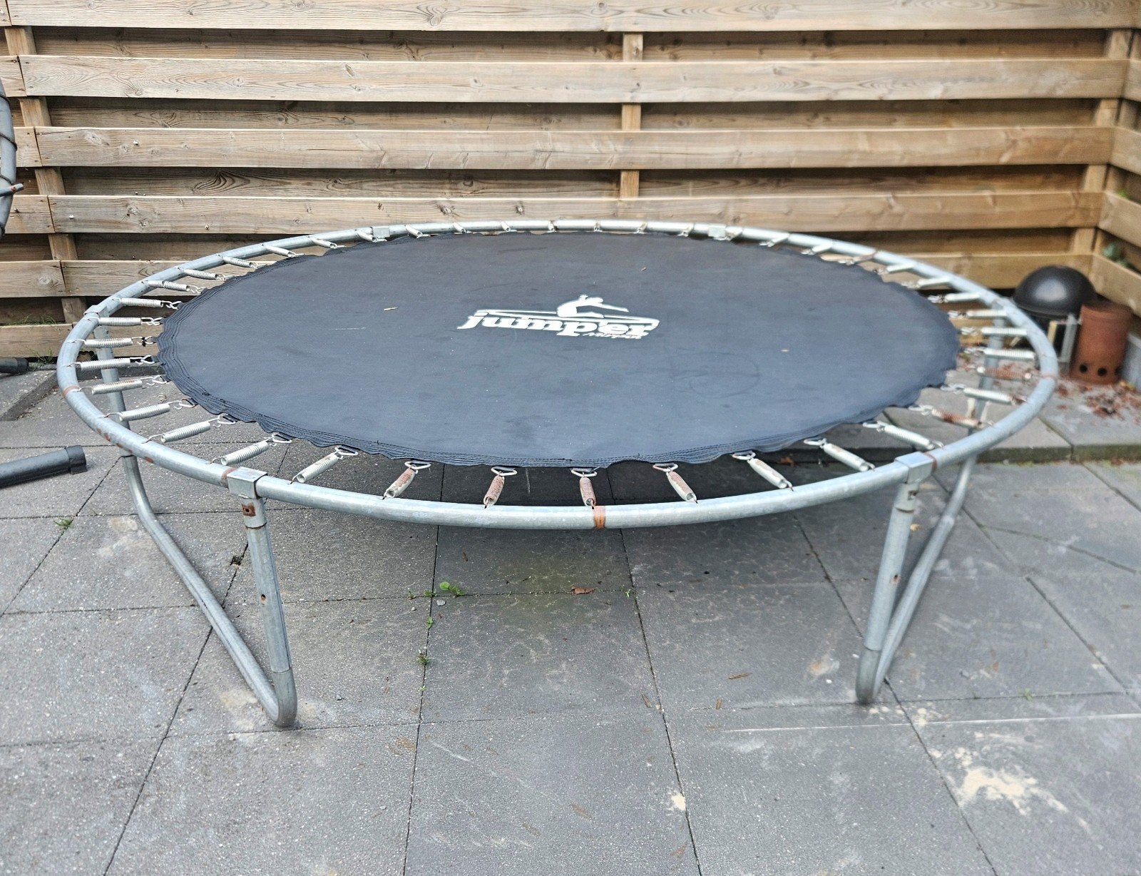 Trampoline, Ophalen, Gebruikt