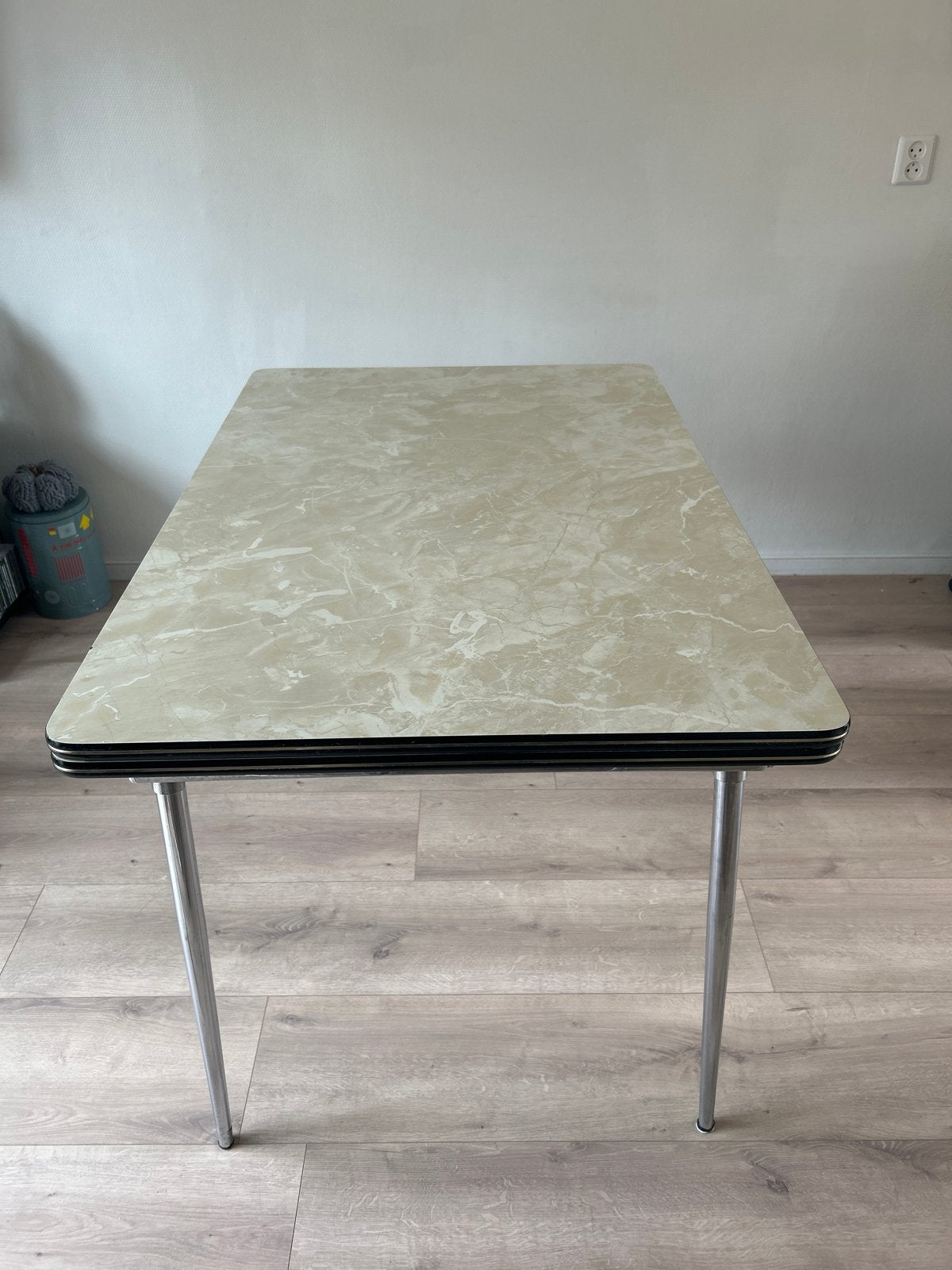 Retro Formica tafel -Uitschuifbaar en makkelijk te vervoeren, Ophalen, Kunststof, Gebruikt, 50 tot 100 cm
