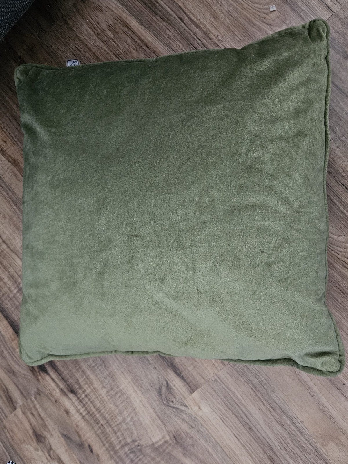 2 groene kussens 45x45, Ophalen of Verzenden, Zo goed als nieuw, Groen, Vierkant
