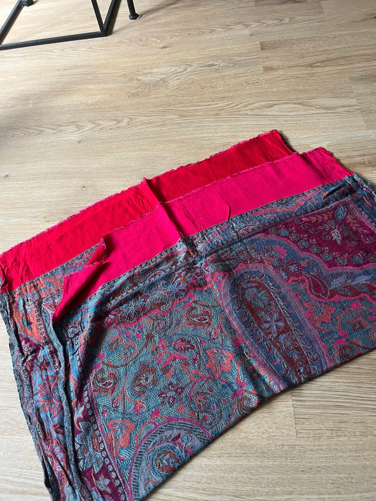 Zgan prachtige pashmina, Kleding | Dames, Ophalen of Verzenden, Zo goed als nieuw, Pashmina