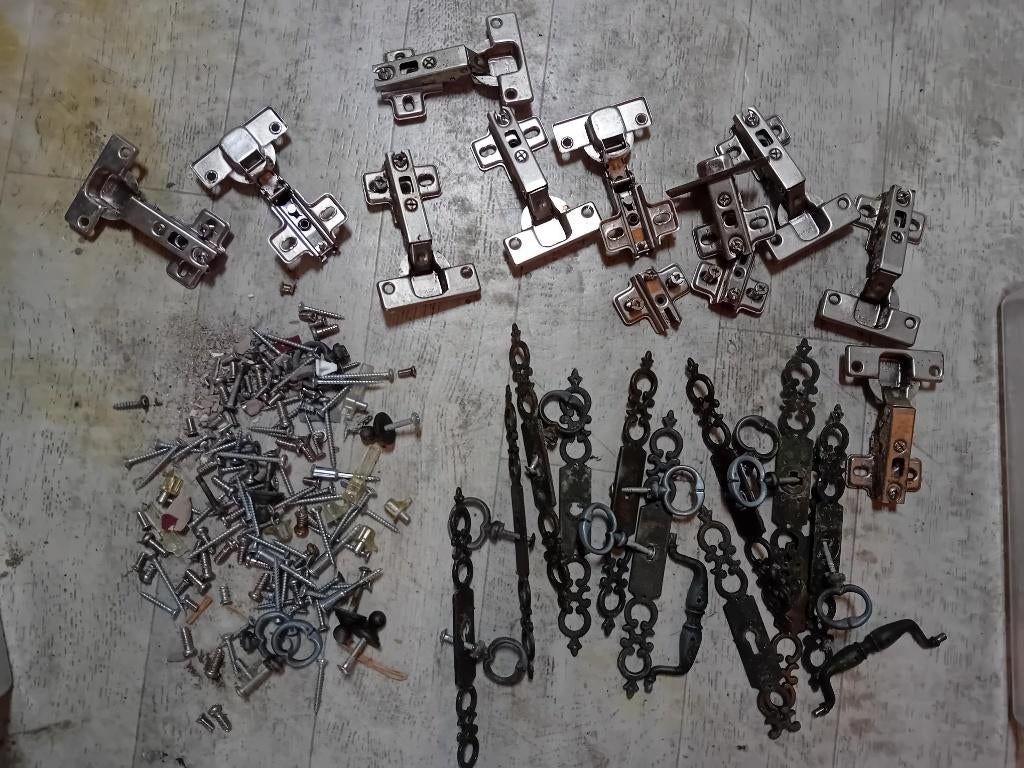 hang- en sluitwerk keuken, Doe-het-zelf en Verbouw, Hang- en Sluitwerk, Ophalen of Verzenden, Gebruikt, Overige materialen, Klink of Kruk