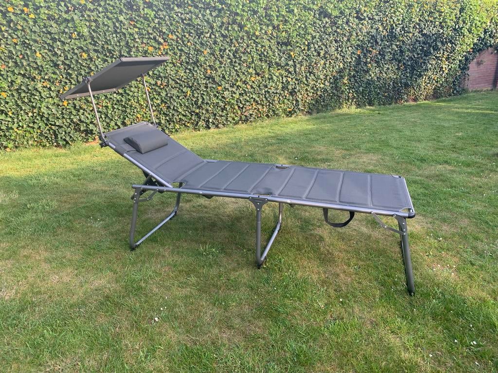 Ligbed met zonnescherm - Verstelbaar en Inklapbaar, Tuin en Terras, Ophalen, Zo goed als nieuw, Aluminium, Verstelbaar