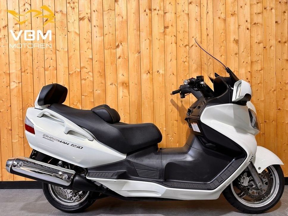 Suzuki AN 650 Burgman ABS Executive AN650 AN-650 Nieuwe band, Motoren, Motorrijbewijs A, Bedrijf, Onbekend, 2 cilinders