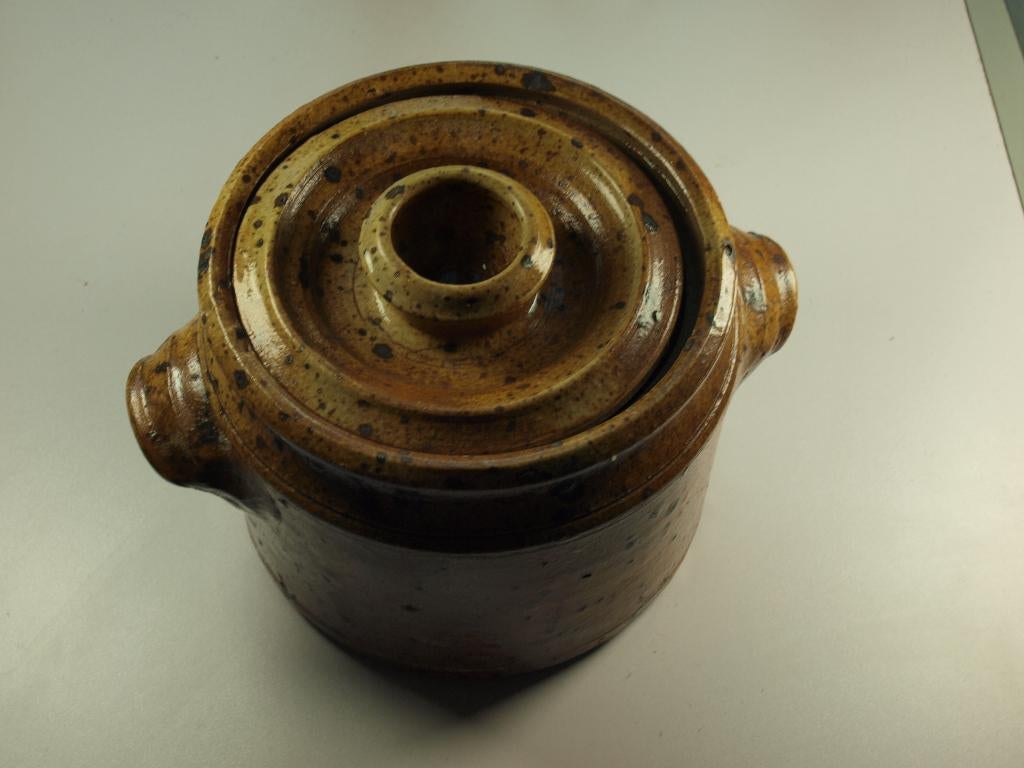 bruine pot met deksel van L. M. Colenbrander., Ophalen of Verzenden