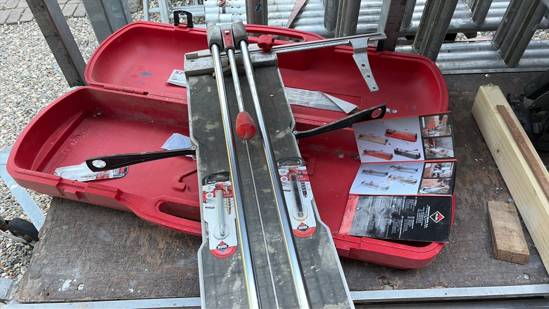Rubi speed 62, Ophalen of Verzenden, Minder dan 5 m², Vloertegels, Overige materialen