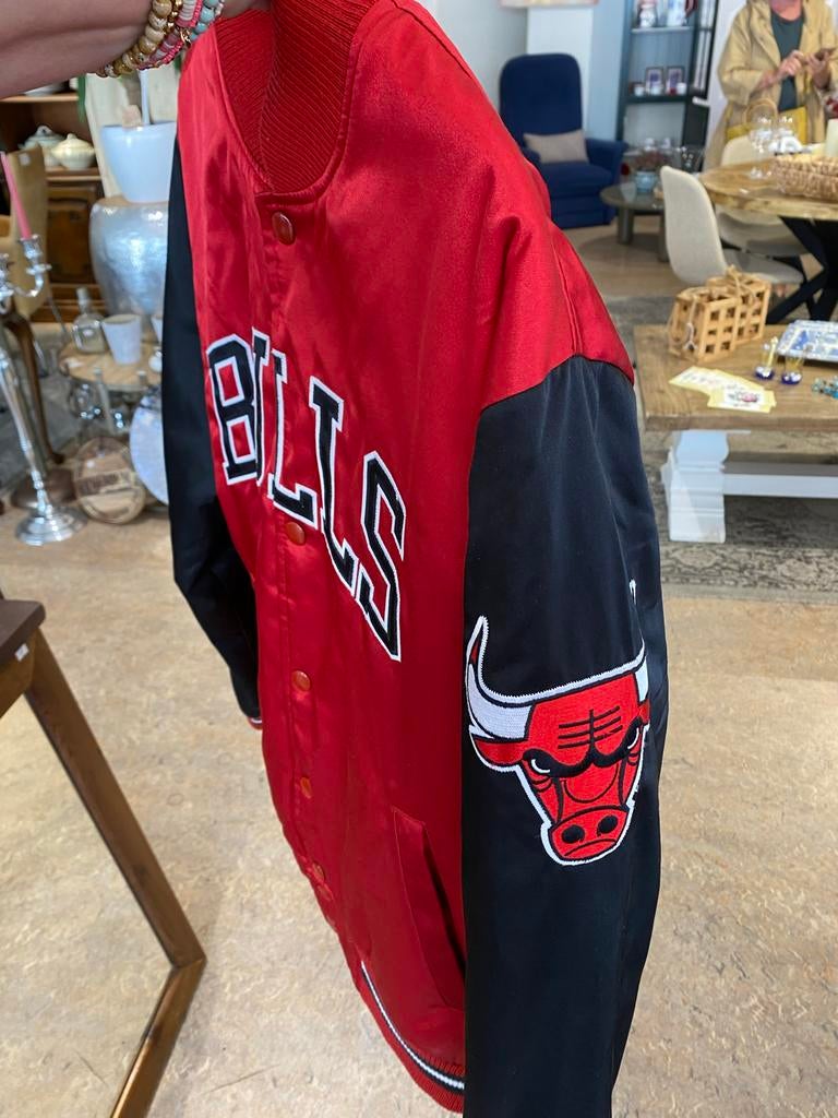 Mitchell & Ness Chicago Bulls Varsity Jacket Maat M, Kleding | Heren, Ophalen of Verzenden, Zo goed als nieuw, Maat 48/50 (M)