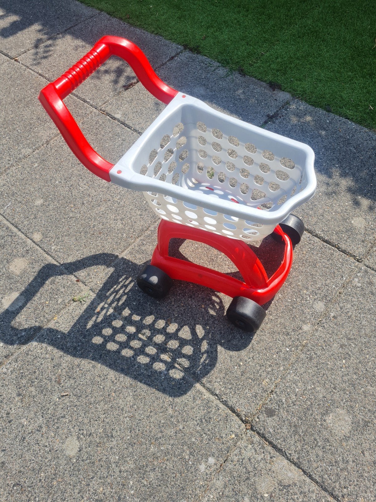 Rode speelgoedwinkelwagen voor kinderen, Ophalen