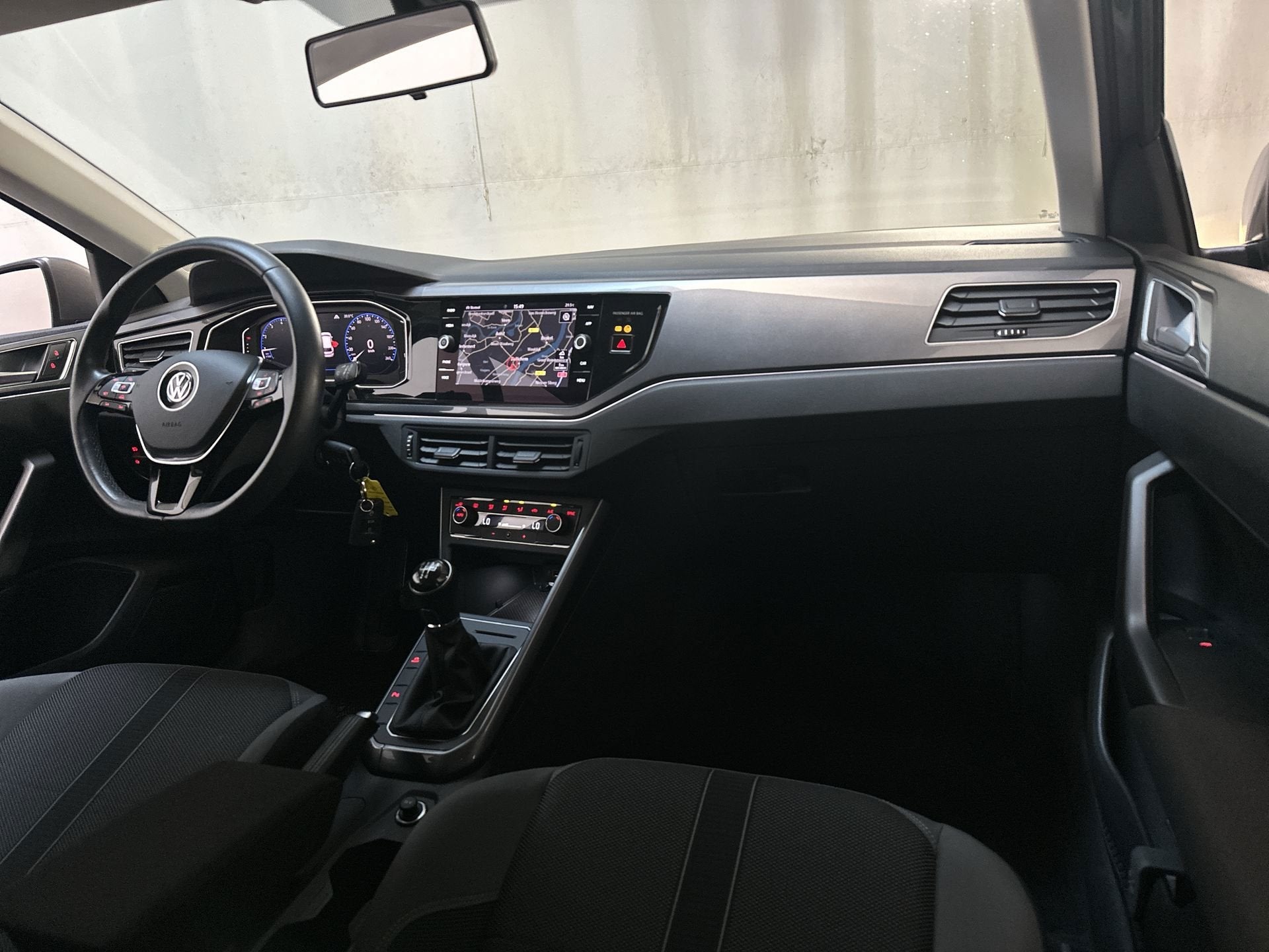 Volkswagen Polo 1.0 TSI Highline Business R Virtual Cockpit, Voorwielaandrijving, Stof, Gebruikt, 95 pk