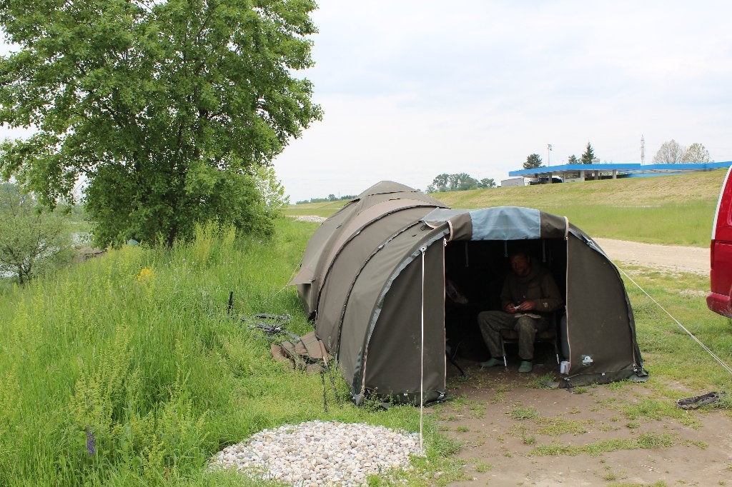 Karsten Carp Tent 240x240 mit 3 Vorbauten, Ophalen, Gebruikt