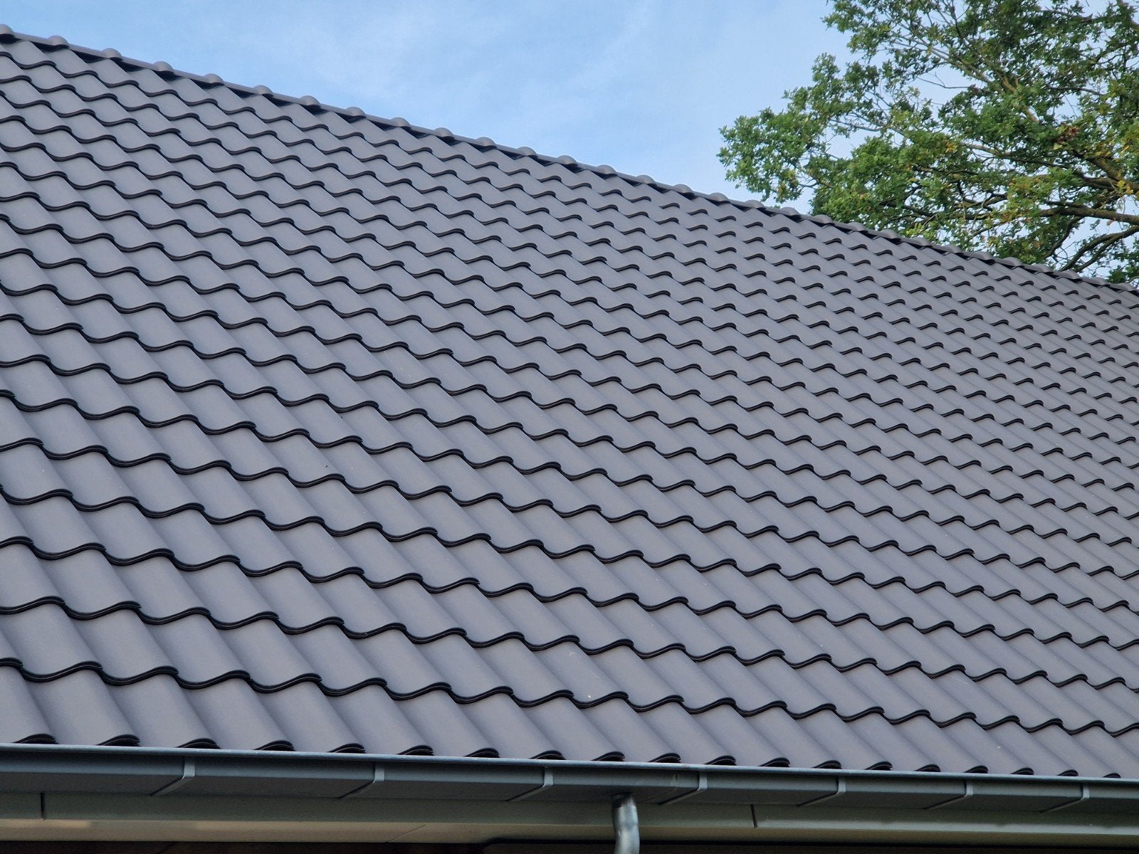 Dakpan, koramic madura leikleur mat engobe, gebakken, nieuw, Ophalen, 10 tot 15 m², Steen of Klei, Zwart