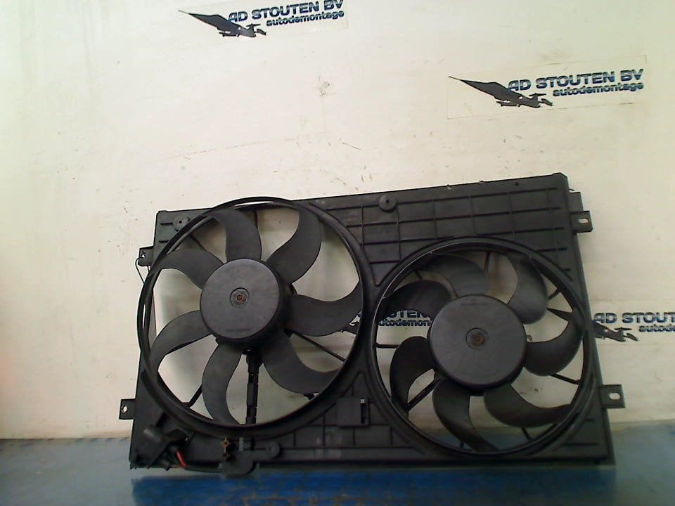 Koelventilator Seat Leon (1P1) (2005-07/2010-05) 1K0121207T, Service@seat.de, Seat, Seat Deutschland GmbH, Gebruikt