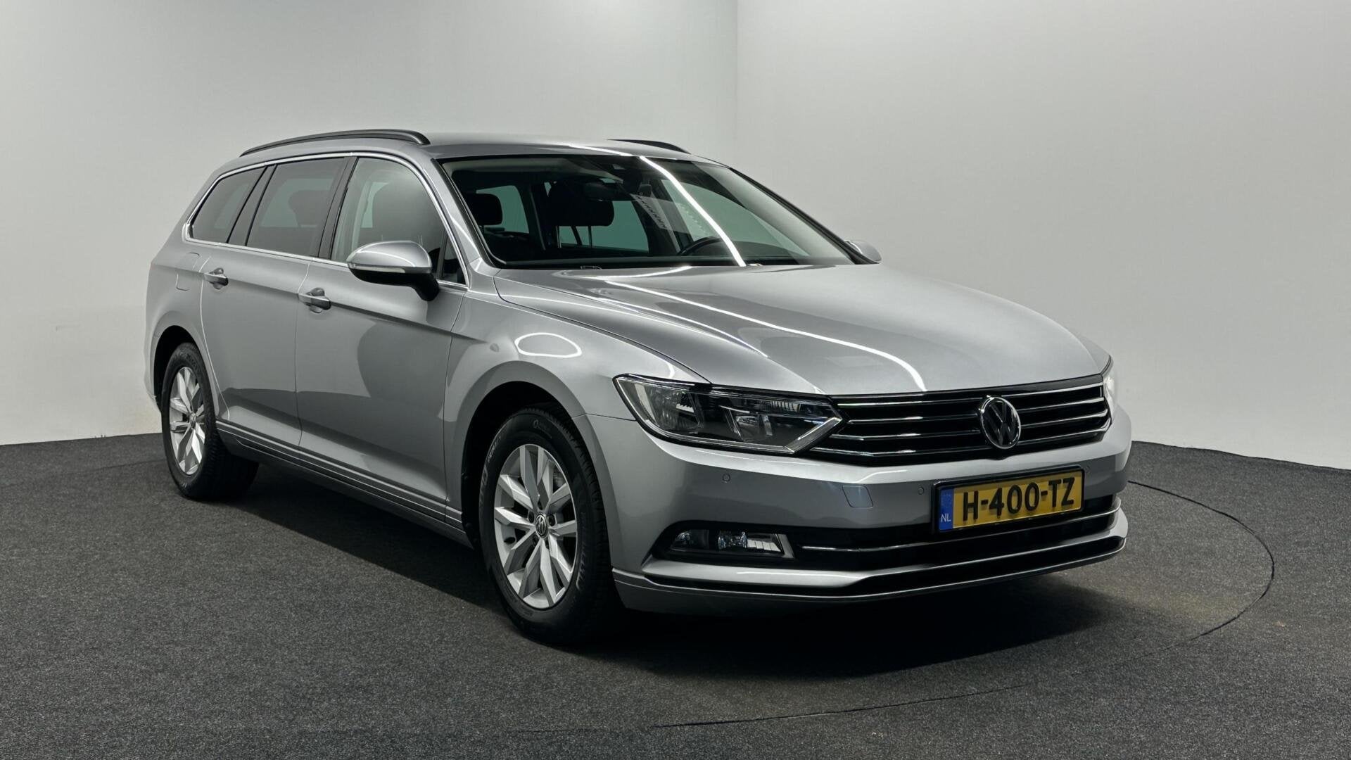 Volkswagen Passat Variant 1.5 TSI Highline NAVI CARPLAY CRUI, 4 cilinders, 1365 kg, 1600 kg, Autotrust
