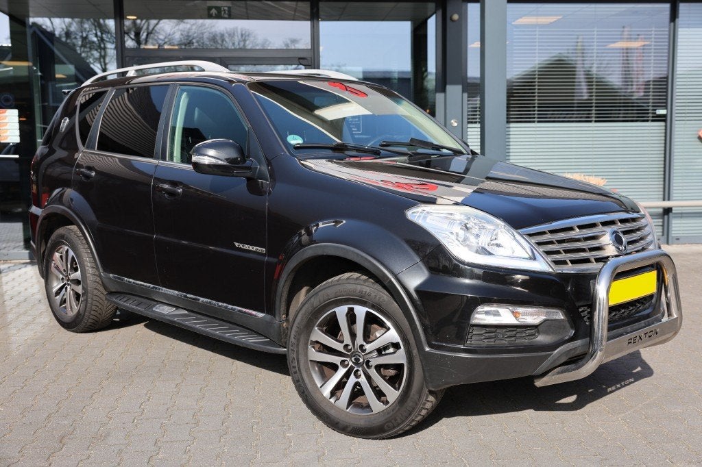 Ssangyong REXTON RX 200 E-XDI QUARTZ A/T VAN MARGE, 1998 cc, Zwart, Bedrijf, Diesel