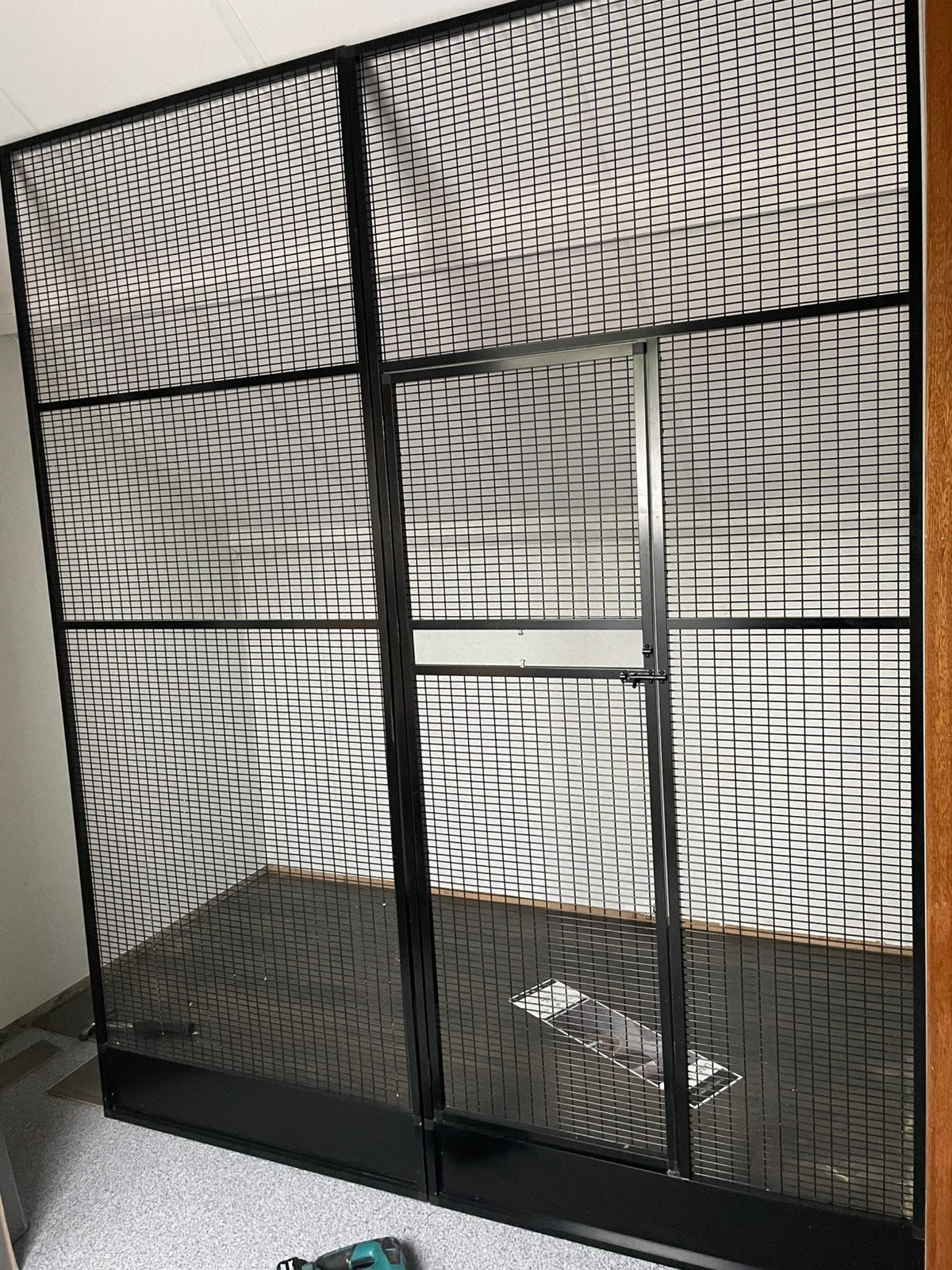 Panelen voor volière zwart gemoffeld, Ophalen, Zo goed als nieuw, Aluminium, Volière
