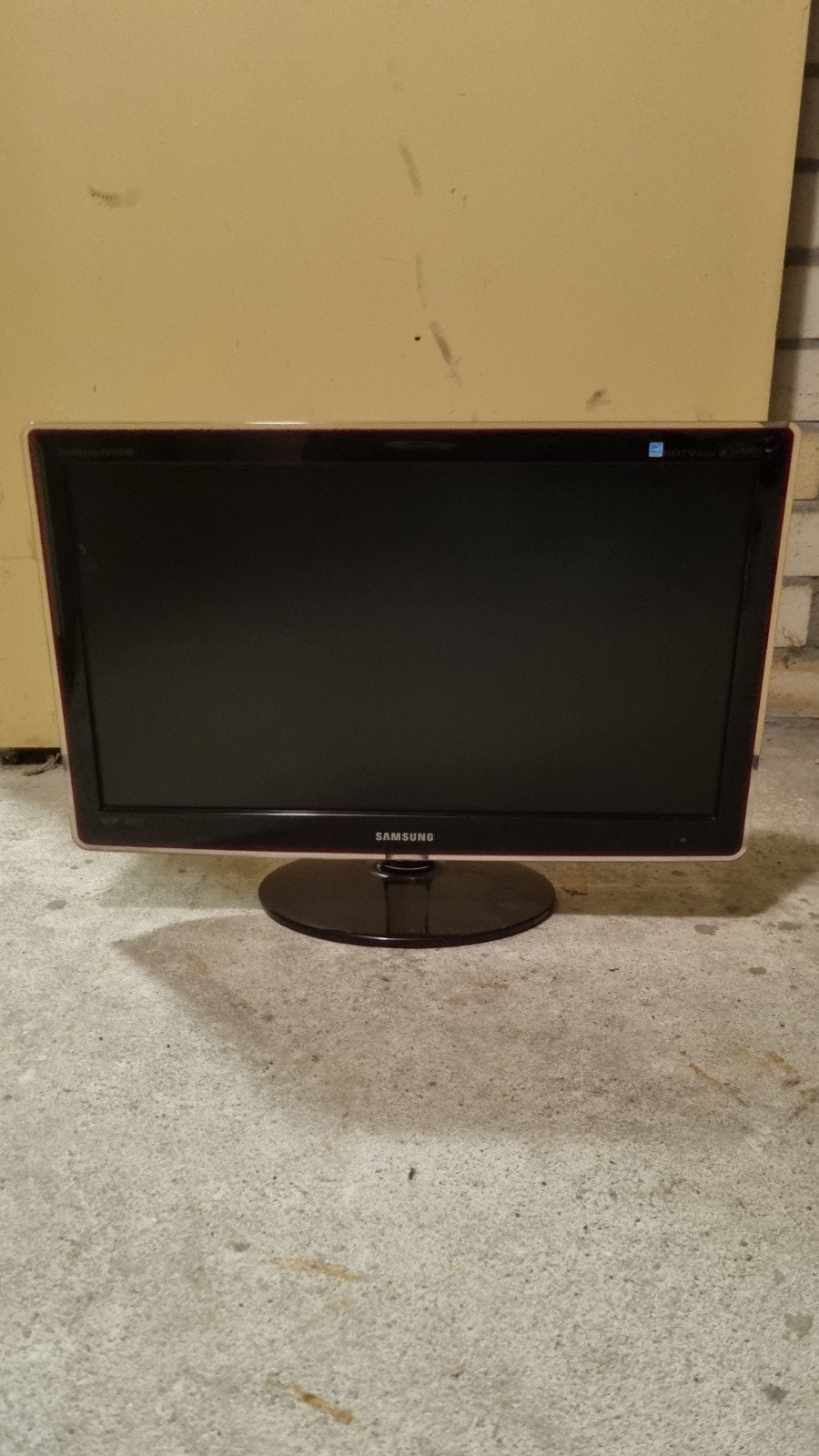 Samsung P2470HD, Computers en Software, Ophalen of Verzenden, Full HD, 60 Hz of minder, IPS