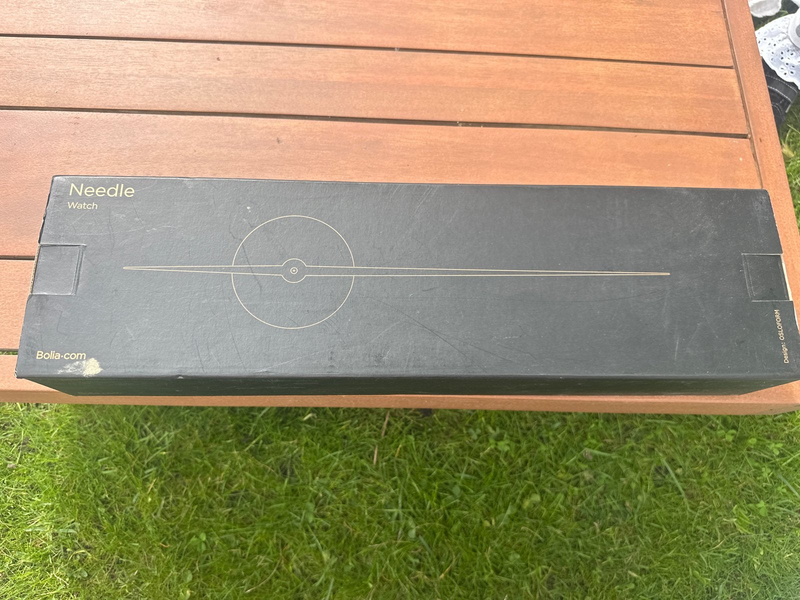 Bolia - Moderne Wandklok - Minimalistisch Design, Huis en Inrichting, Ophalen, Wandklok, Analoog, Zo goed als nieuw
