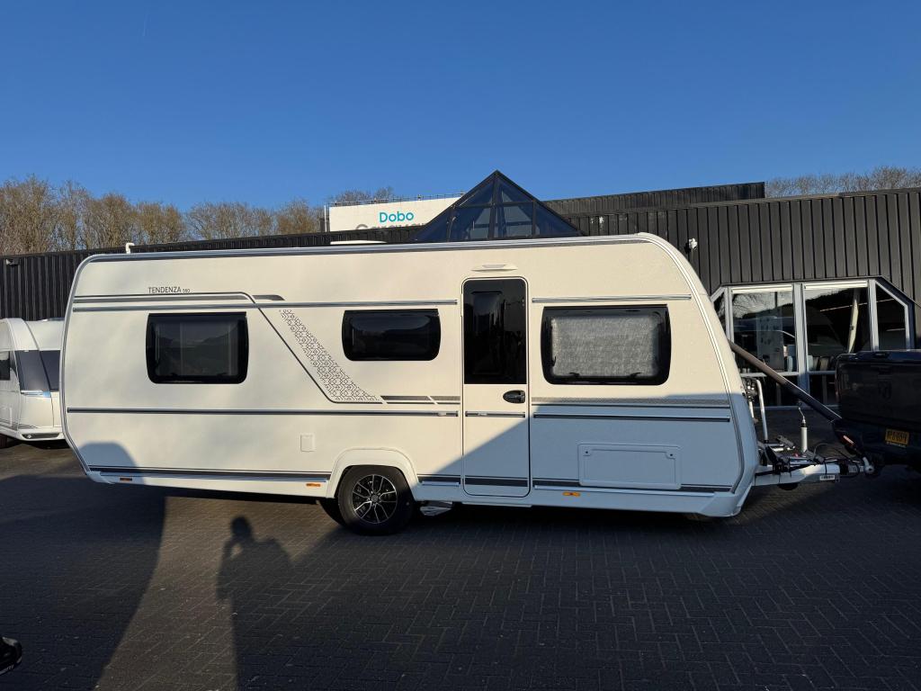 Fendt Tendenza 560 SFDW 2025 | Mover | Airco | ALDE, Caravans en Kamperen, Caravans, Rondzit, Fendt, 5 tot 6 meter, Overige typen