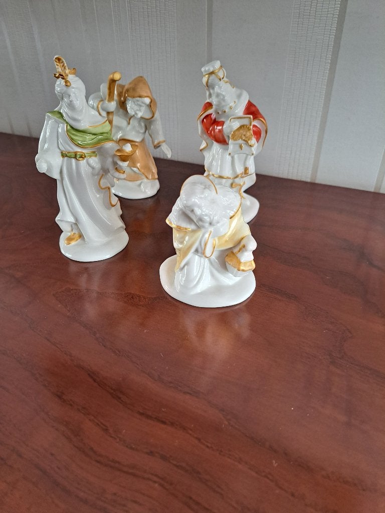 4 stuks Nieuwe villeroy en Boch kerstbeelden [porselein], Diversen, Kerst, Ophalen of Verzenden, Zo goed als nieuw