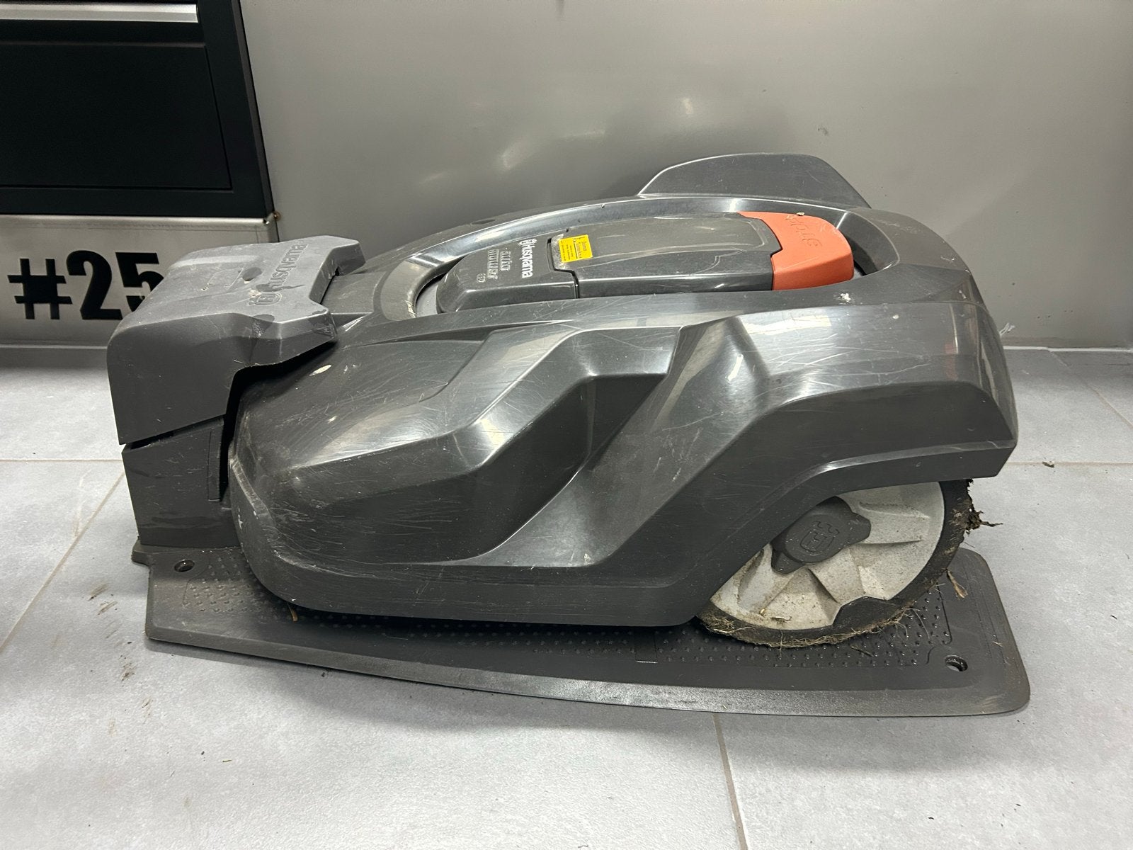 Husqvarna Automower 320 Robotmaaier - Gebruikt, Tuin en Terras, Ophalen of Verzenden, Gebruikt