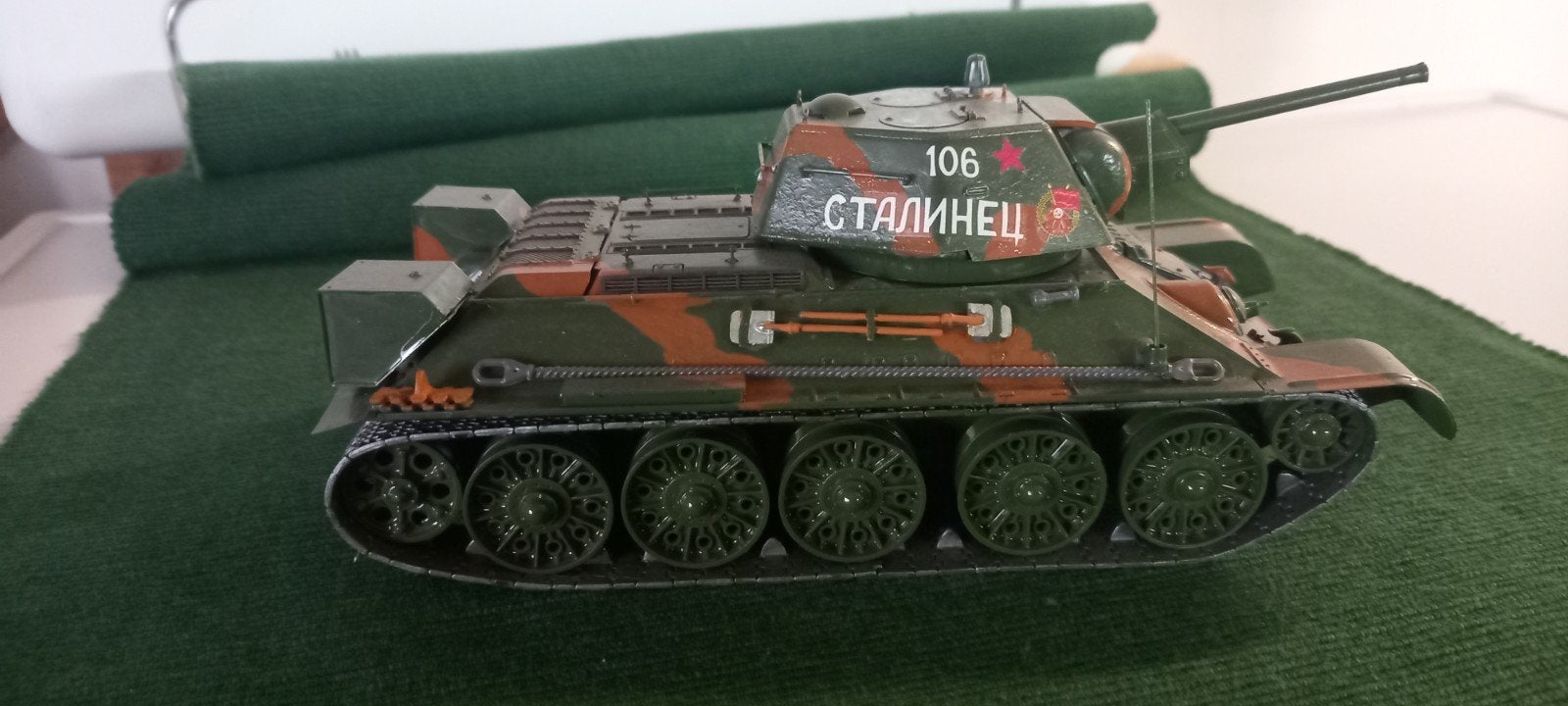 Modelbouw T-34/76 Tank - Sovjet WOII Tank, Overige merken, Gebruikt, Tank, 1:32 tot 1:50