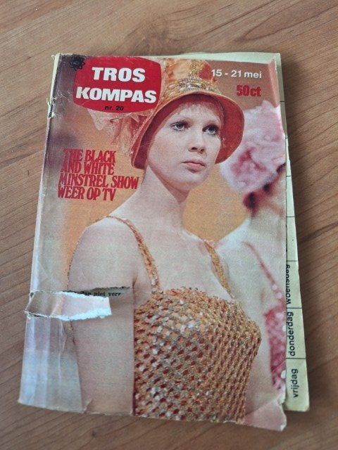 Tros Kompas 1971 Caterina Valente Willem van Hanegem Elvis, Ophalen of Verzenden, Gelezen, Muziek, Film of Tv