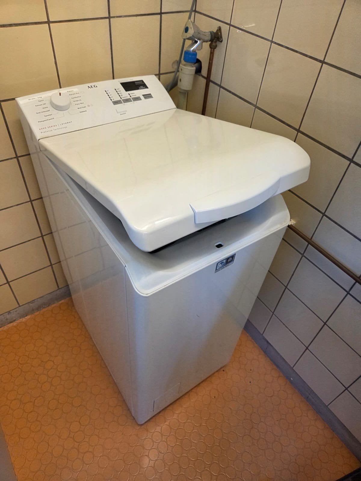 AEG 6000 Series Lavamat ProSense Wasmachine Bovenlader, Gebruikt, Bovenlader, Electrolux Home Products, Olof Palmestraat 10, 2616 LR Delft, Nederland