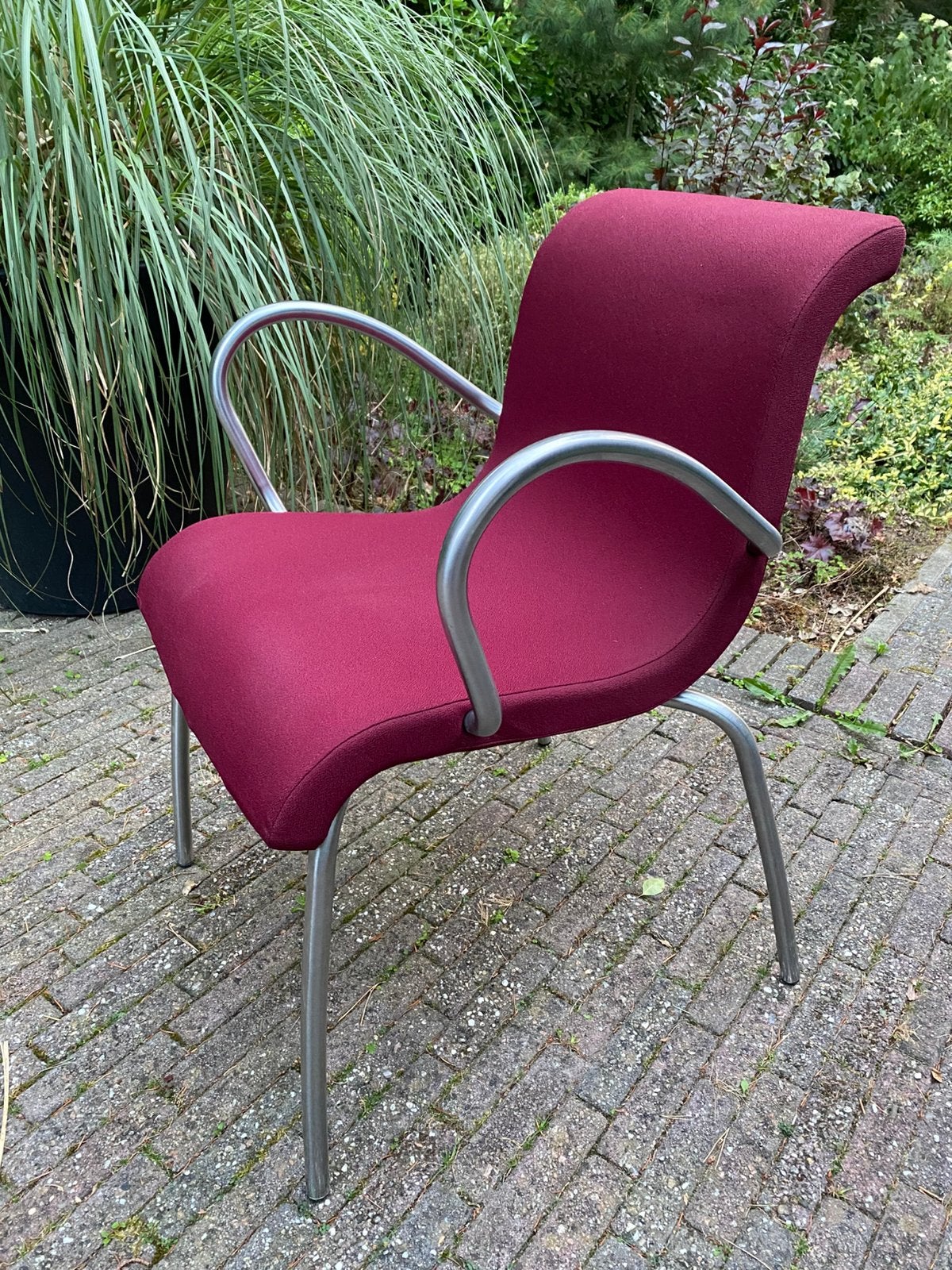 ‘Flag chair’ Lensvelt met leuning 4 stuks, Huis en Inrichting, Stoelen, Ophalen, Modern design, Zo goed als nieuw, Rood