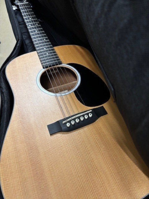 Martin - DJR10, Muziek en Instrumenten, Snaarinstrumenten | Gitaren | Akoestisch, Ophalen, Zo goed als nieuw, Western- of Steelstringgitaar