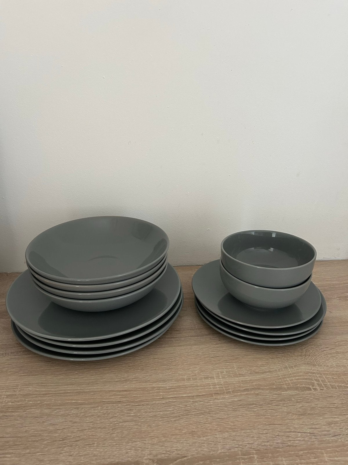 Complete servies set, Huis en Inrichting, Keuken | Servies, Zo goed als nieuw, Compleet servies, Overige stijlen, Keramiek, Ophalen of Verzenden