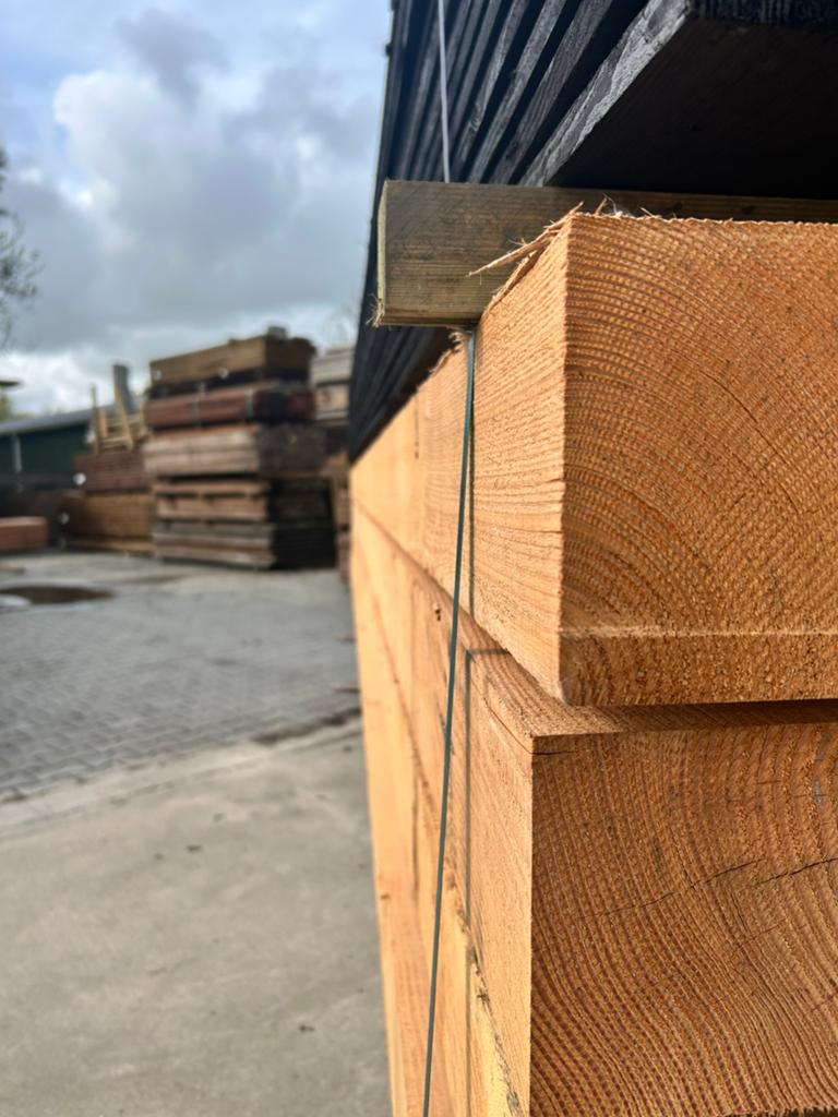 Douglas 150x150 mm paal 4-ex log gezaagd, Palen, Nieuw, Ophalen of Verzenden, Hardhout
