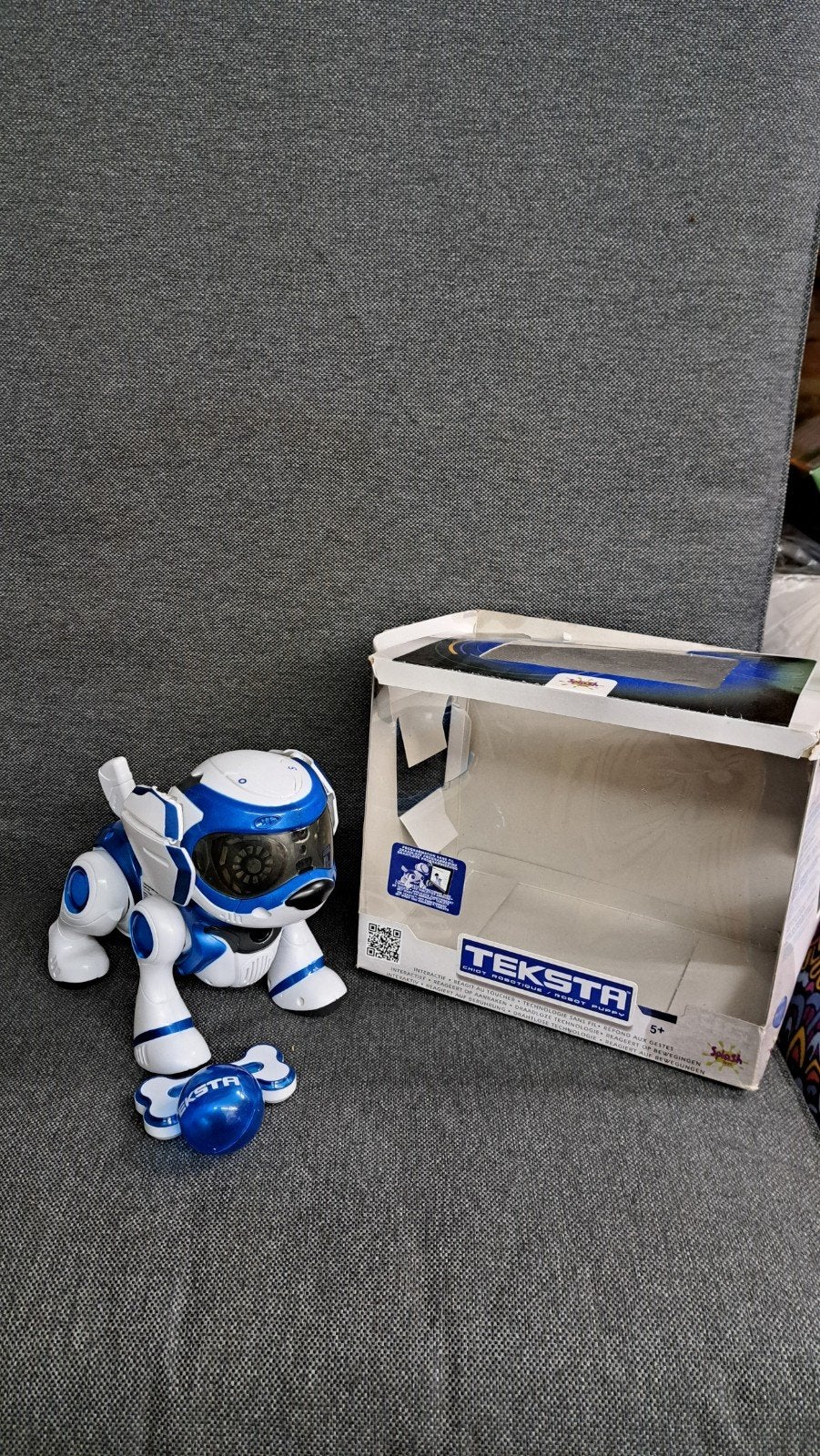 Teksta robothond, Ophalen of Verzenden