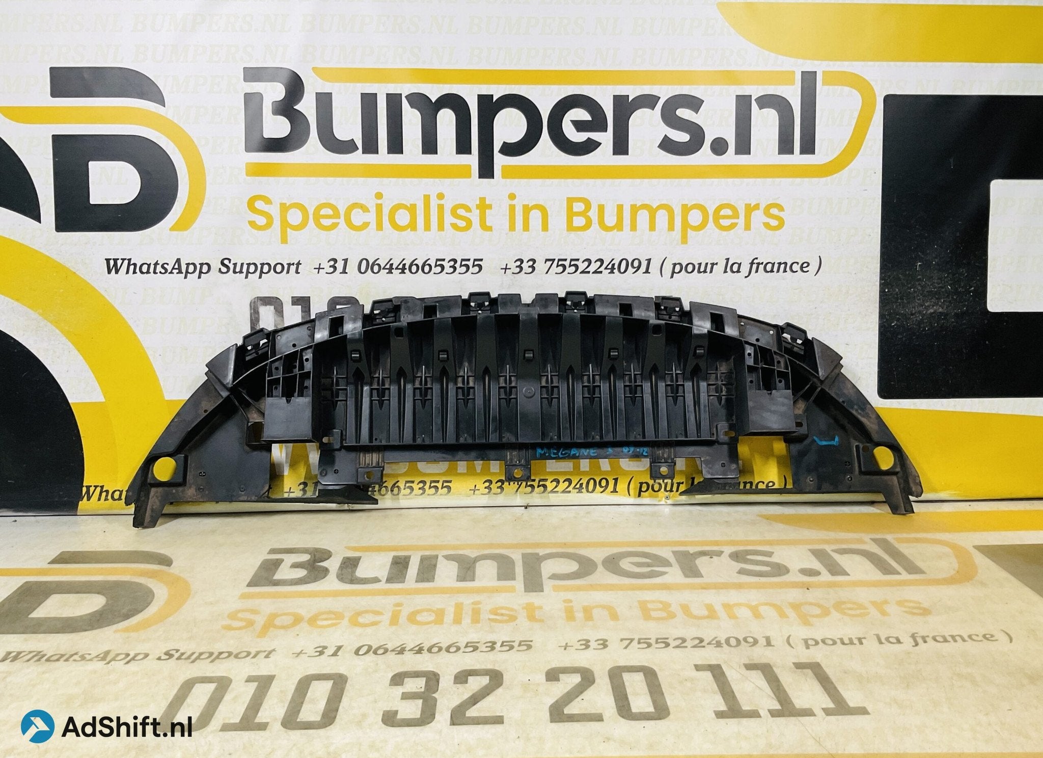 Onderplaat Renault Megane 3 622350001R Bumperlip 2-L4-11803, Bumper