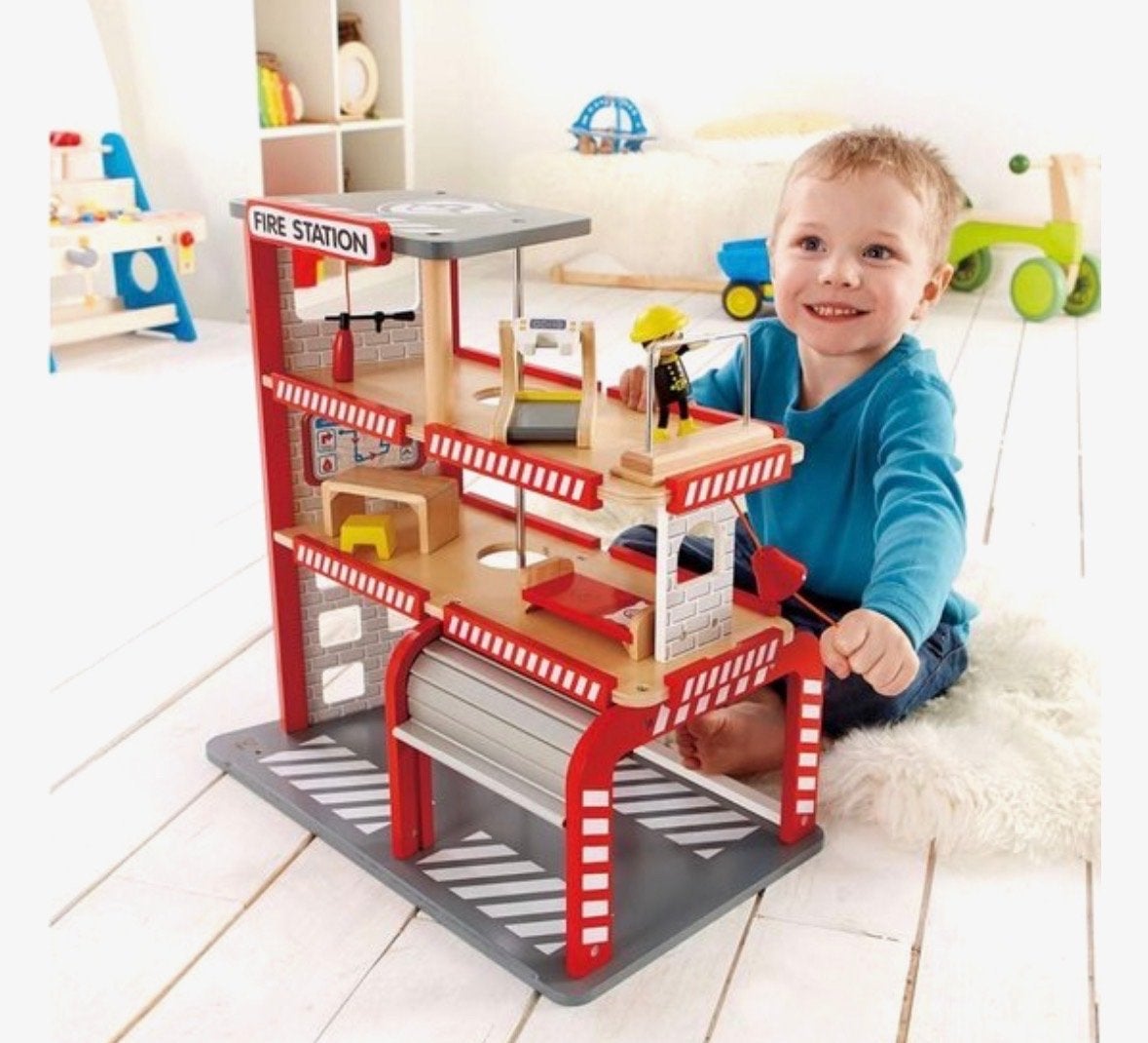 Hape Houten Brandweerkazerne Speelset, Ophalen, Zo goed als nieuw, Jongen of Meisje