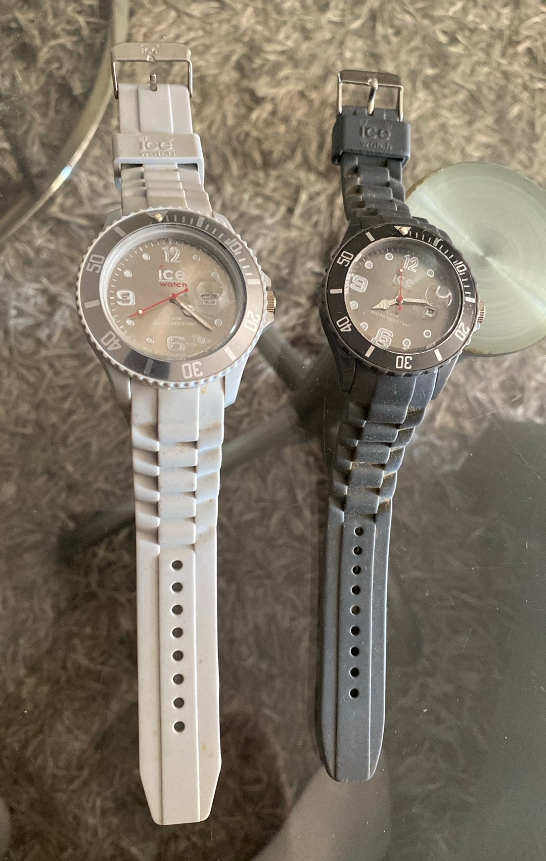 2 ICE WATCHES  ( GRIJS & ANTRACIET), Ophalen, Zo goed als nieuw, Kunststof, Overige merken