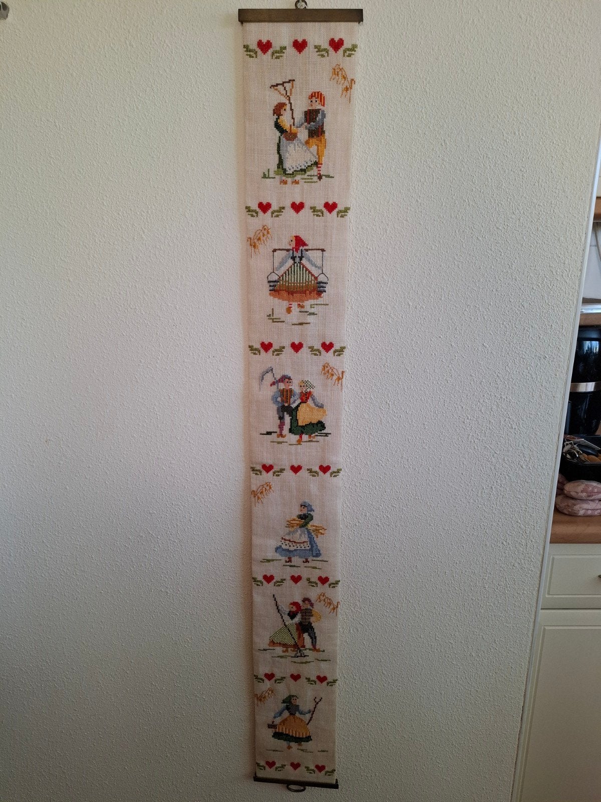 Vintage geborduurd schellekoord met folklore taferelen, Ophalen of Verzenden