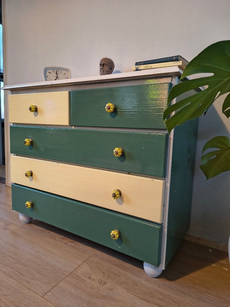 Kleurrijke Houten Ladekast / Commode, 5 laden of meer, Zo goed als nieuw, Onbekend, 25 tot 50 cm
